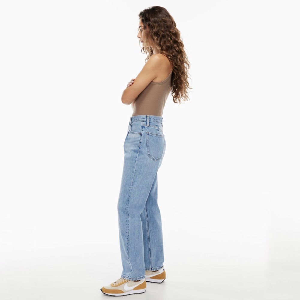 NWOT Aritzia Denim Forum The Anita Super High Pleated Loose 28L size 24 - Picture 3 of 13